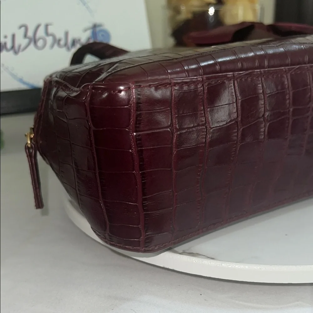 Victoria’s Secret Vintage Elegant Maroon Crocodile Pattern Cosmetic Bag w/ Bow